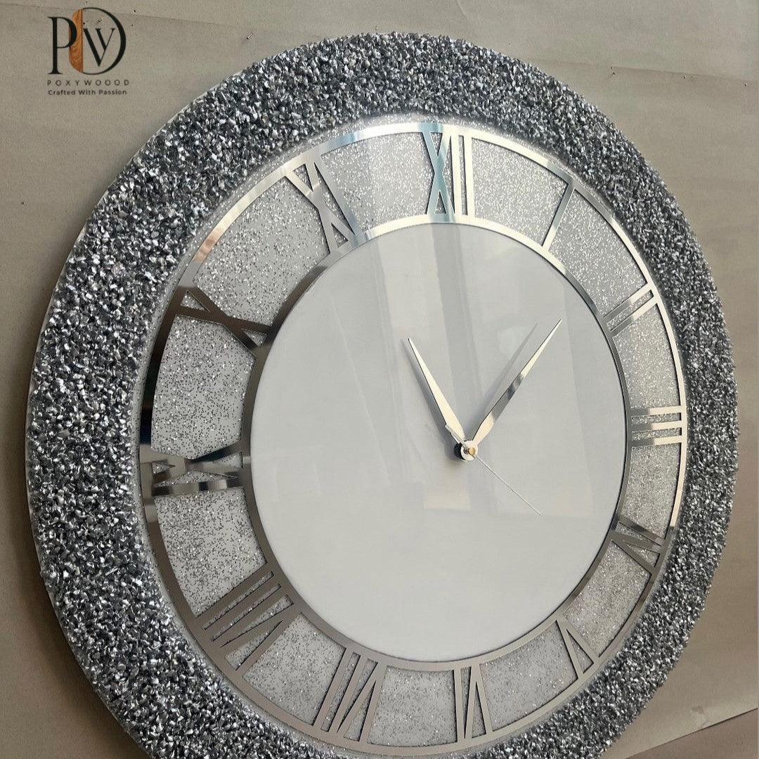 Diamond Dust Resin Wall Clock – Elegant Silver Timepiece